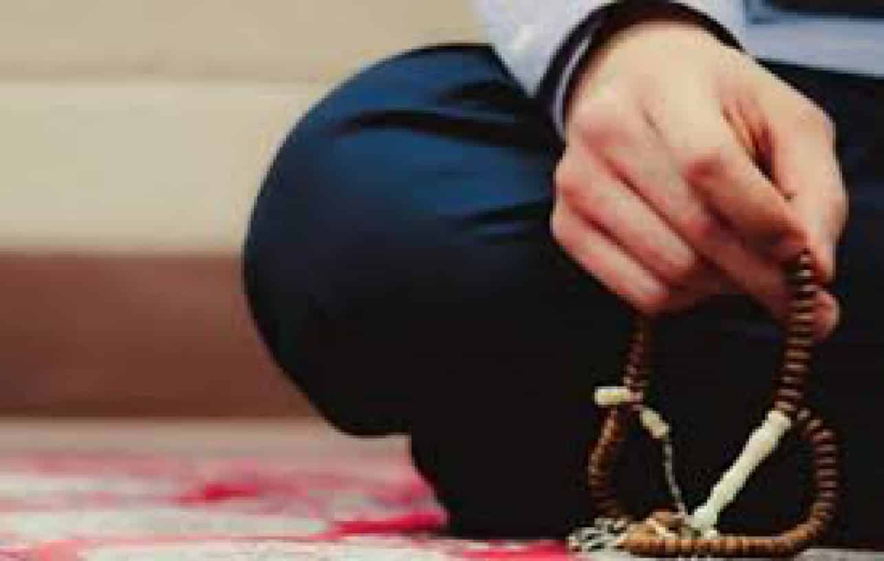 Kiat Menghindari Bisikan Setan dari Imam asy-Syadzili