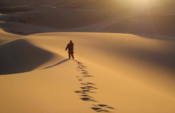 Ulama Mencari Ilmu: Dari Patah Tulang hingga Minum Air Kencing Sendiri