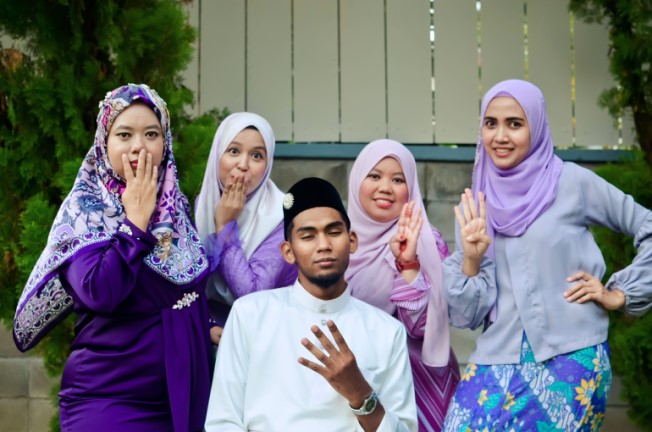 Poligami Antara Sunnah Rasul dan Hasrat Seksual Semata