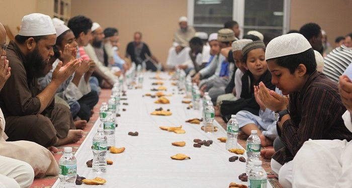 Slogan Jebakan dalam Dua Versi Doa Buka Puasa