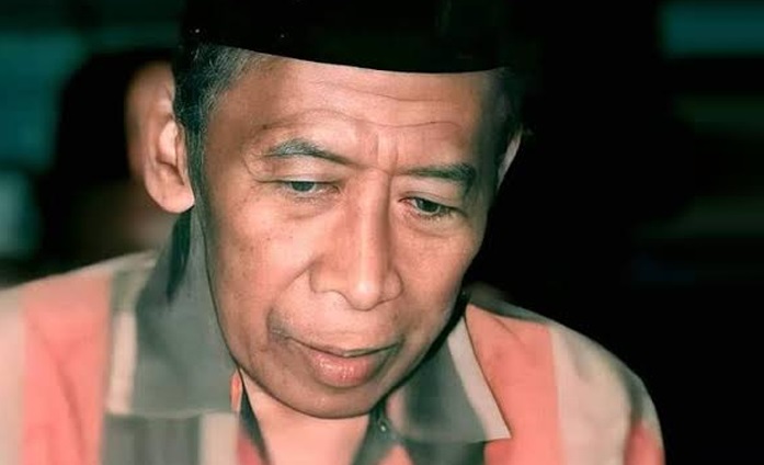 Larangan berbaik dan berburuk sangka pada orang yang tidak dikenal